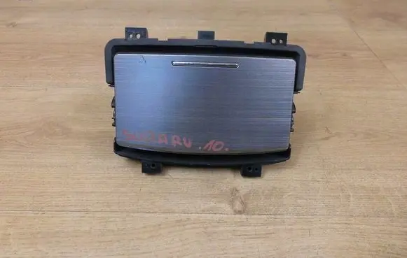 Subaru Legacy Glove box
