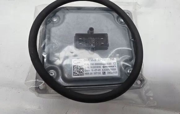 Opel Astra K Headlight ballast module Xenon 39024626