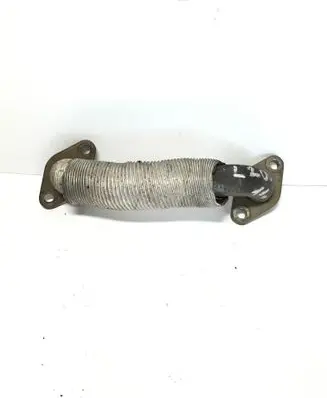 Coolant pipe/hose