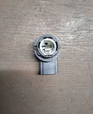 Volkswagen PASSAT B6 Tail light bulb cover holder 1K6945259 32CP