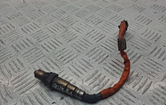 Nissan Juke I F15 Lambda probe sensor H8201395330 2269300Q0B 226A47453R