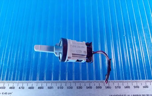 Volkswagen PASSAT B6 Interior temperature sensor 585507 270310