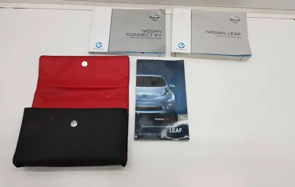 Nissan Leaf II (ZE1) Owners service history hand book 