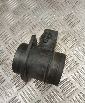 Skoda Fabia Mk1 (6Y) Mass air flow meter 0281002531 038906461B