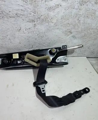 Volvo S80 Front seatbelt 6069365L0E