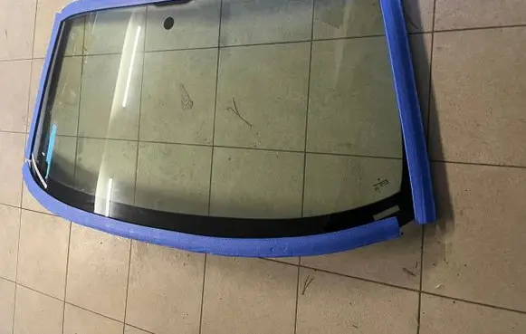 Porsche Boxster 986 Front windscreen/windshield window 98654190112 DOT503AS1M20 43R00340