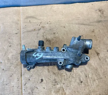 Mercedes-Benz C W202 Thermostat housing 1112030373