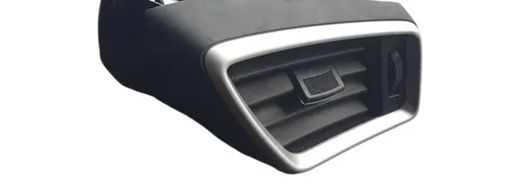 Nissan Qashqai Dashboard side air vent grill/cover trim 687604eh0a