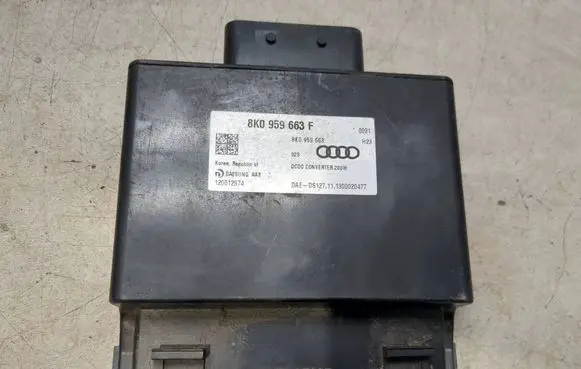 Audi A4 S4 B8 8K Voltage converter/converter module 8K0959663F 8K0959663 120012874