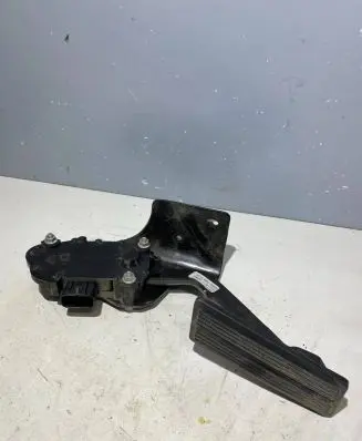 Chrysler Grand Voyager IV Accelerator throttle pedal 034PE4203 068964 050531