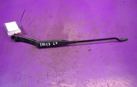 Audi 80 90 S2 B4 Front wiper blade arm