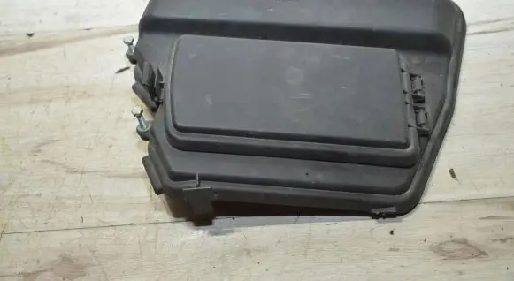 Mercedes-Benz ML W164 Fuse box cover 1645400682