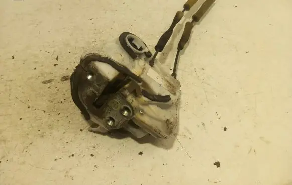 Mazda 6 Rear door lock f97g16l1