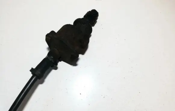 Volkswagen PASSAT B3 Vacuum pump 068145207