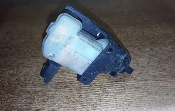 Citroen C4 Grand Picasso Fuel tank cap lock 9660016180