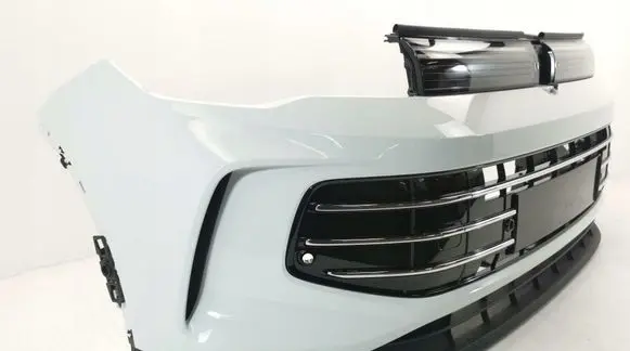 Volkswagen Tiguan Front bumper 571807221