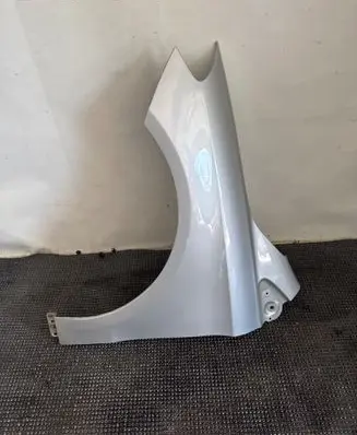 Mercedes-Benz B W246 W242 Fender 761