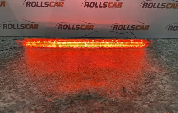 BMW 7 E65 E66 Third/center stoplight E26035