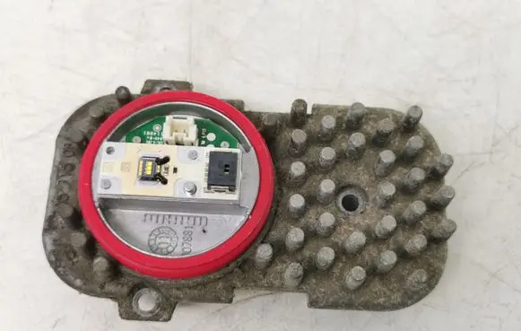BMW X5 E70 Headlight ballast module Xenon 1305715084 2601125036