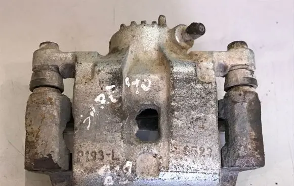 KIA Sorento Rear brake caliper