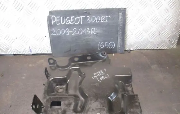 Peugeot 3008 I Battery tray 