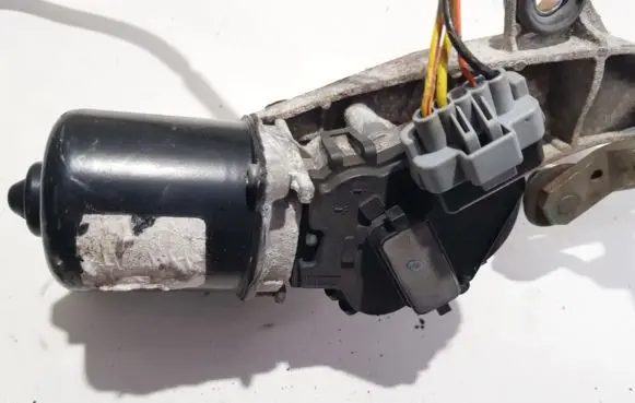 Nissan Qashqai Wiper motor