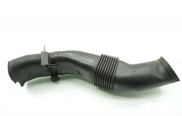 Volvo C70 Air intake hose/pipe 09447101