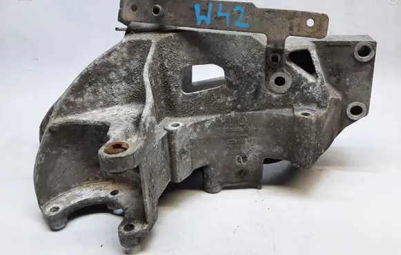 Volkswagen Crafter Generator/alternator bracket 076145167