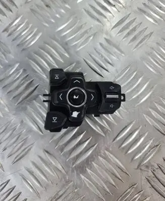 Steering wheel buttons/switches