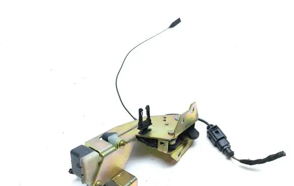 Volkswagen Touareg I Tailgate/trunk/boot lock/catch/latch 7L0827506C