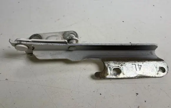 Ford Mustang V Engine bonnet/hood hinges BR3316801A