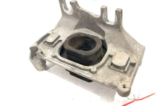 Dacia Duster II Gearbox mount 112220744E