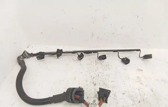 BMW 5 F10 F11 Fuel injector wires 780967906