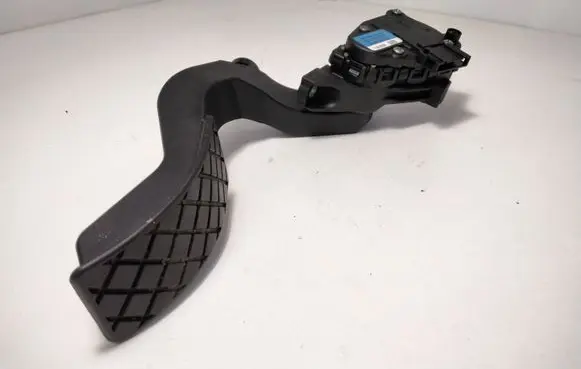Audi A6 S6 C5 4B Accelerator throttle pedal 8D1723523F 6PV00837602