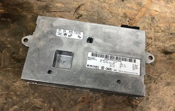 Audi Q7 4L MMI control unit 4E0035729