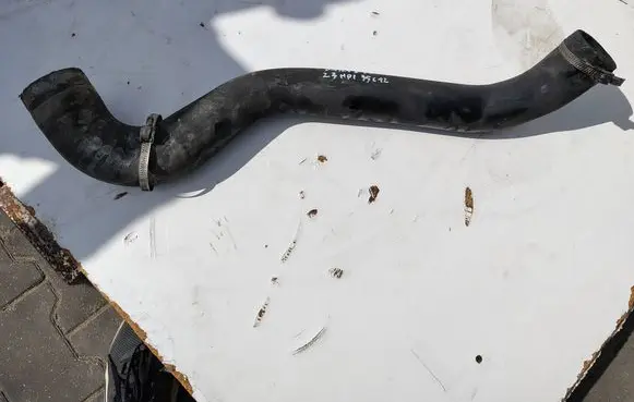 Iveco Daily 35.8 - 9 Air intake hose/pipe