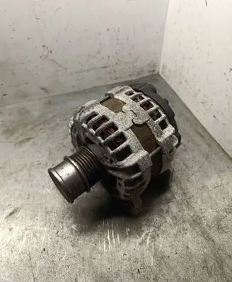 Audi A1 Generator/alternator 04C903023T