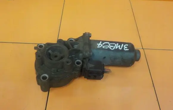 Land Rover Discovery 3 - LR3 Other gearbox part 0130008508