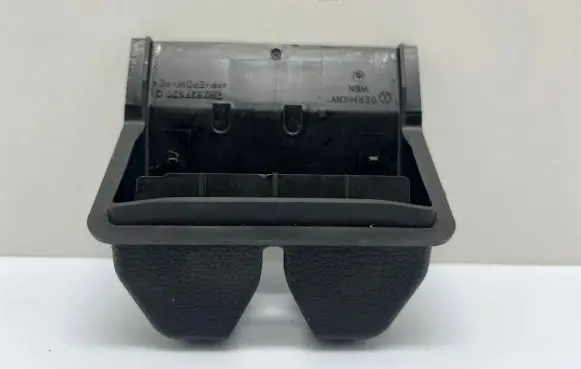 Seat Alhambra (Mk2) Tailgate/boot lid lock trim 7N0827520C