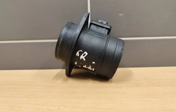 Volkswagen PASSAT B5 Mass air flow meter 059906461 291808644