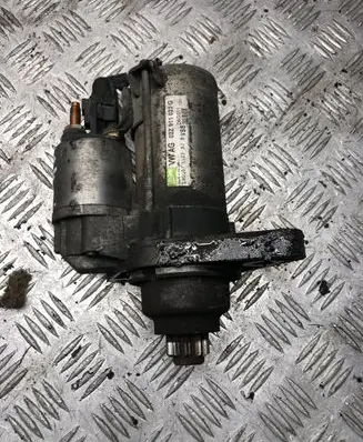 Volkswagen Touran I Starter motor 02Z911023G