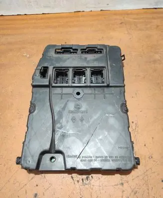 Renault Megane II Comfort/convenience module 8200309691 S118400320D 04110