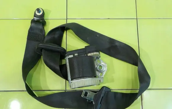 Land Rover Range Rover L322 Front seatbelt PRZOD BEZPIECZENSTWA