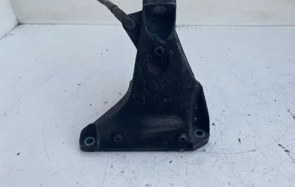 Audi A4 S4 B6 8E 8H Engine mounting bracket 8D0199308AB