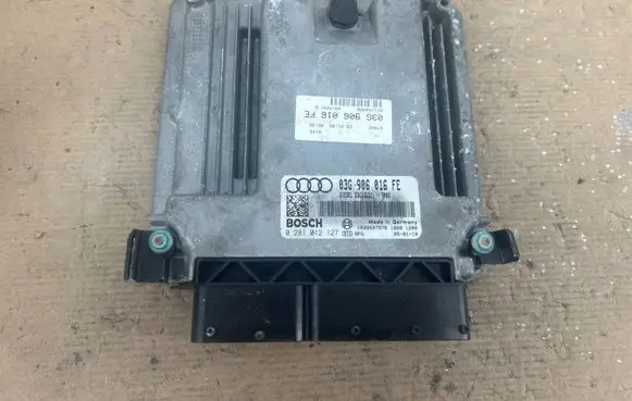 Audi A4 S4 B7 8E 8H Engine control unit/module 03G906016FE 1039S07978 0281012127