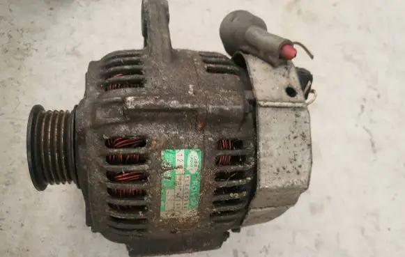 Land Rover Freelander Generator/alternator YLE102060