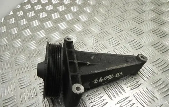 Mercedes-Benz Vito Viano W639 Engine mounting bracket A6112341039 VD16047
