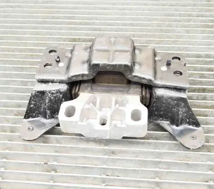 Volkswagen Golf VII Engine mount bracket 5Q0199555BG