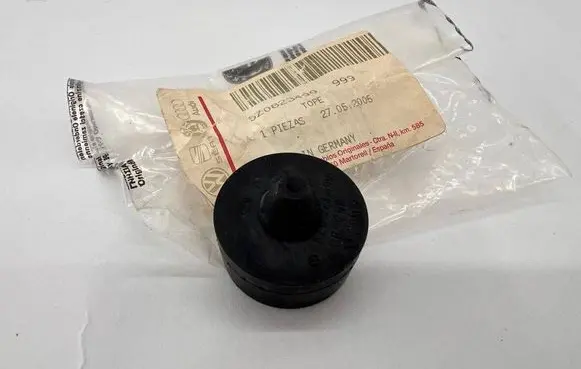 Volkswagen Fox Front bonnet/hood damper/strut 5Z0823499 27052005