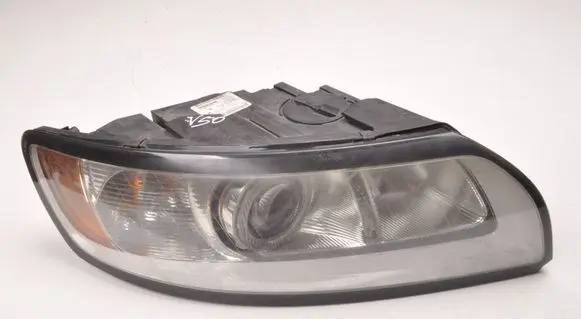 Volvo V50 Headlight/headlamp 31265701